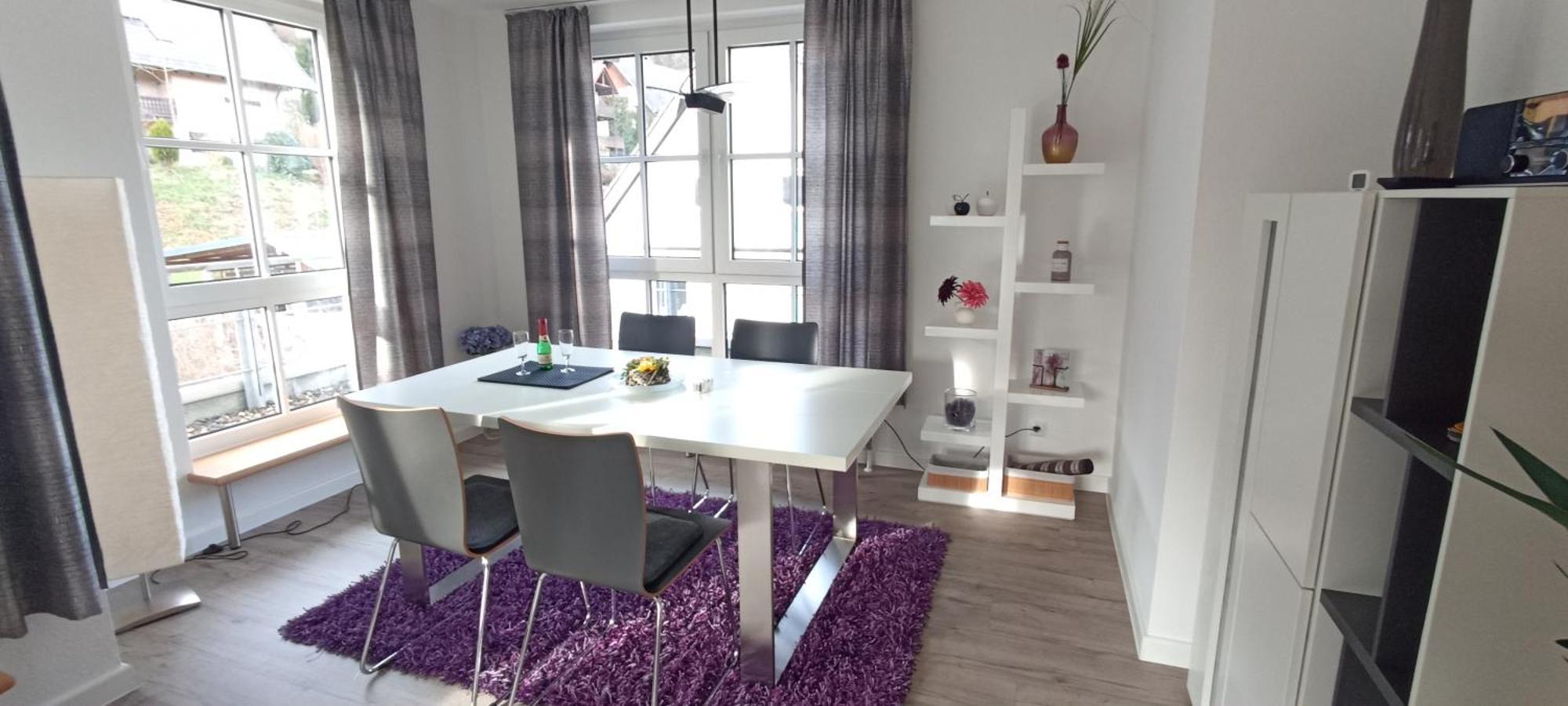 Grosszuegiges Helles Penthouse -Komplette Etage- Mit Balkon Und Stellplatz In Ruhiger Lage Кулмбах Екстериор снимка