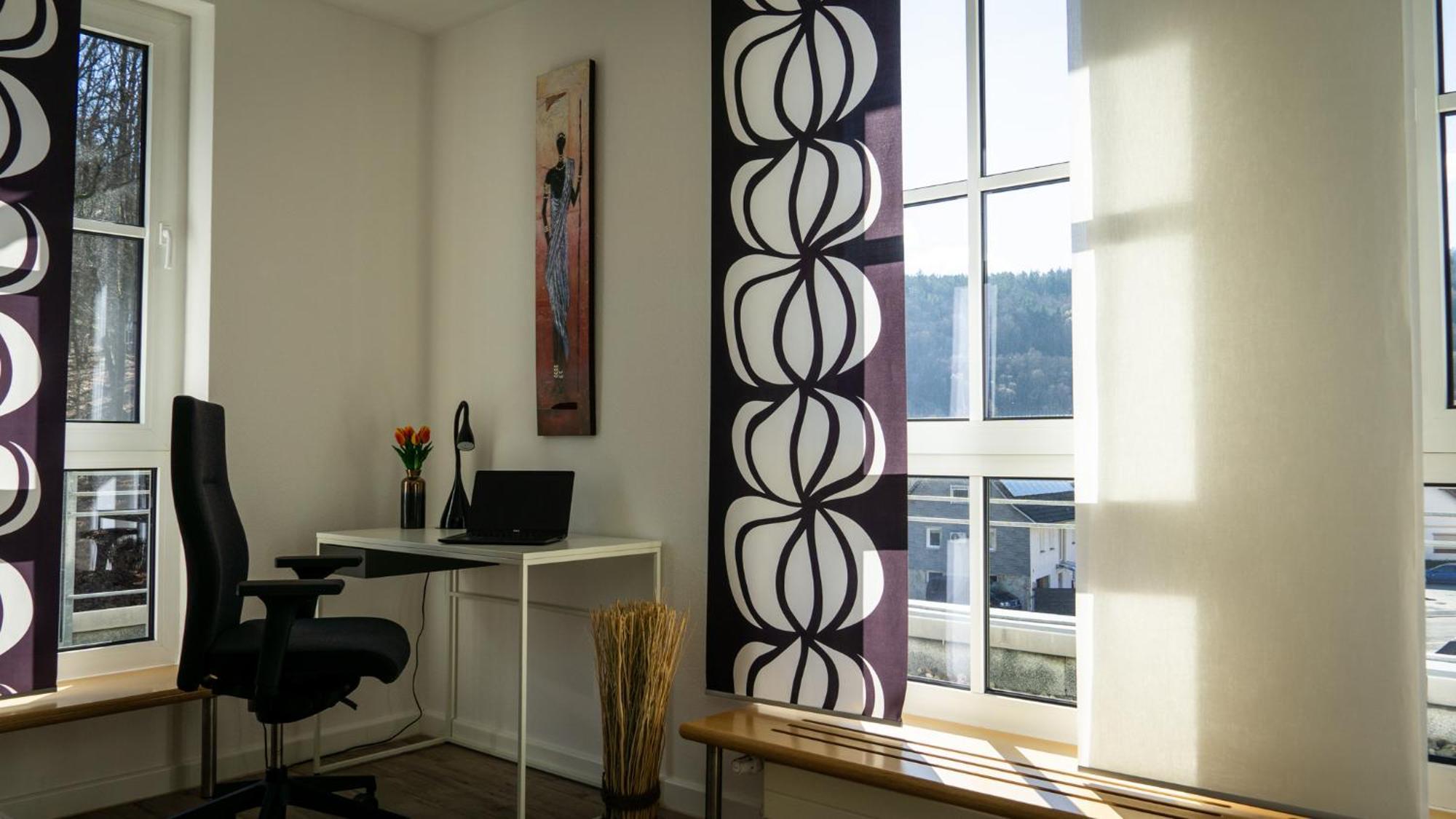 Grosszuegiges Helles Penthouse -Komplette Etage- Mit Balkon Und Stellplatz In Ruhiger Lage Кулмбах Екстериор снимка