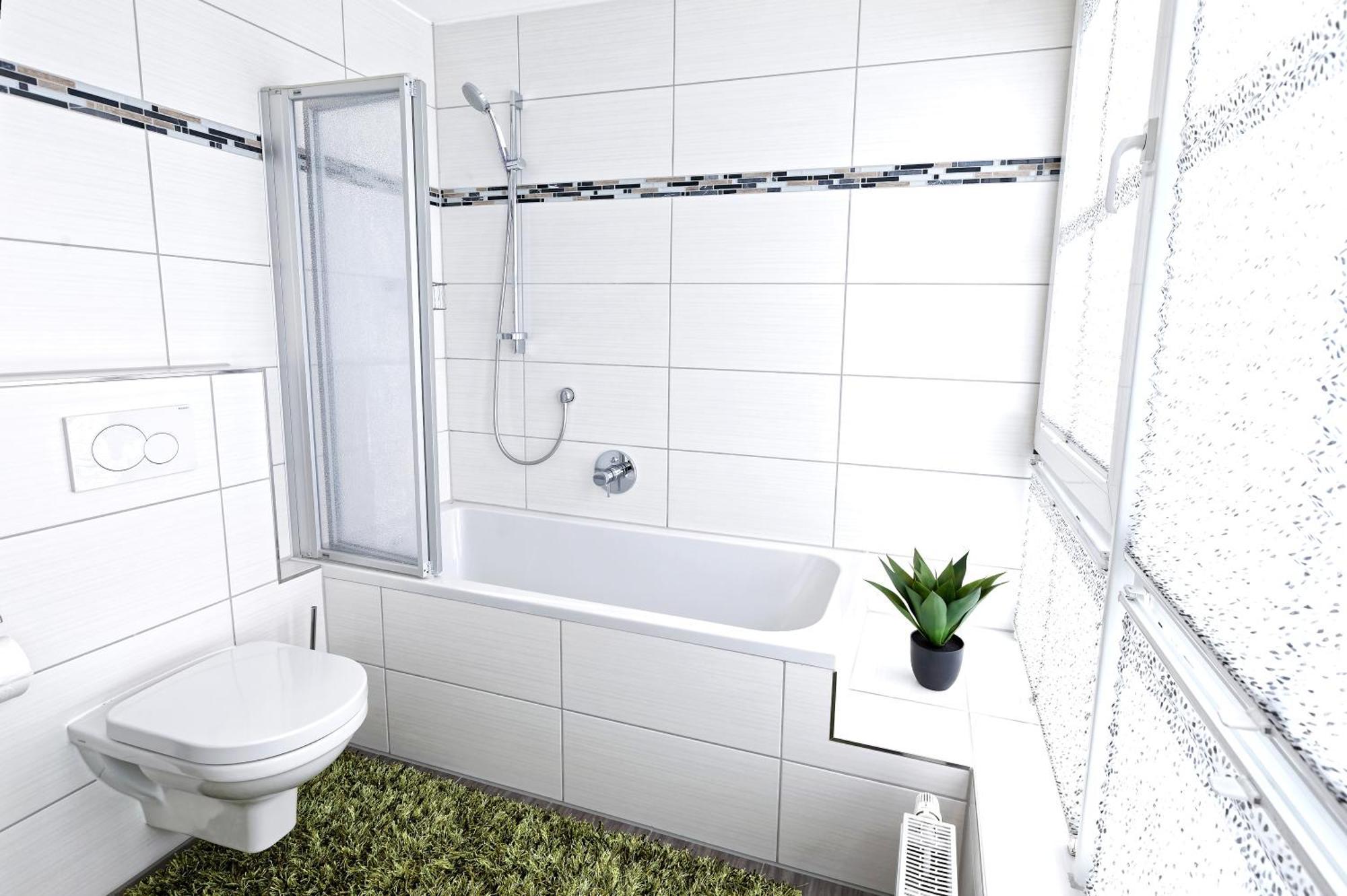 Grosszuegiges Helles Penthouse -Komplette Etage- Mit Balkon Und Stellplatz In Ruhiger Lage Кулмбах Екстериор снимка