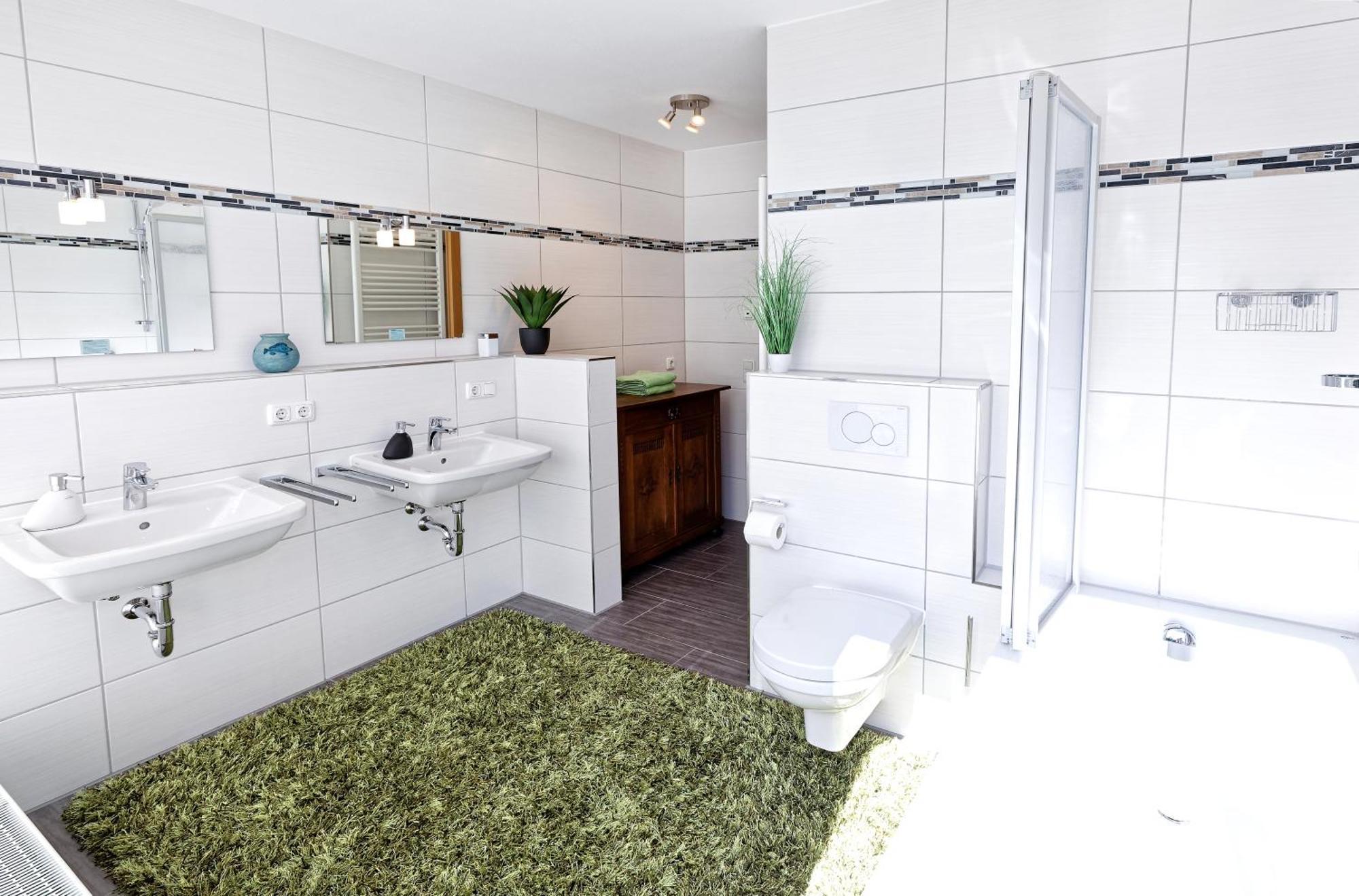 Grosszuegiges Helles Penthouse -Komplette Etage- Mit Balkon Und Stellplatz In Ruhiger Lage Кулмбах Екстериор снимка